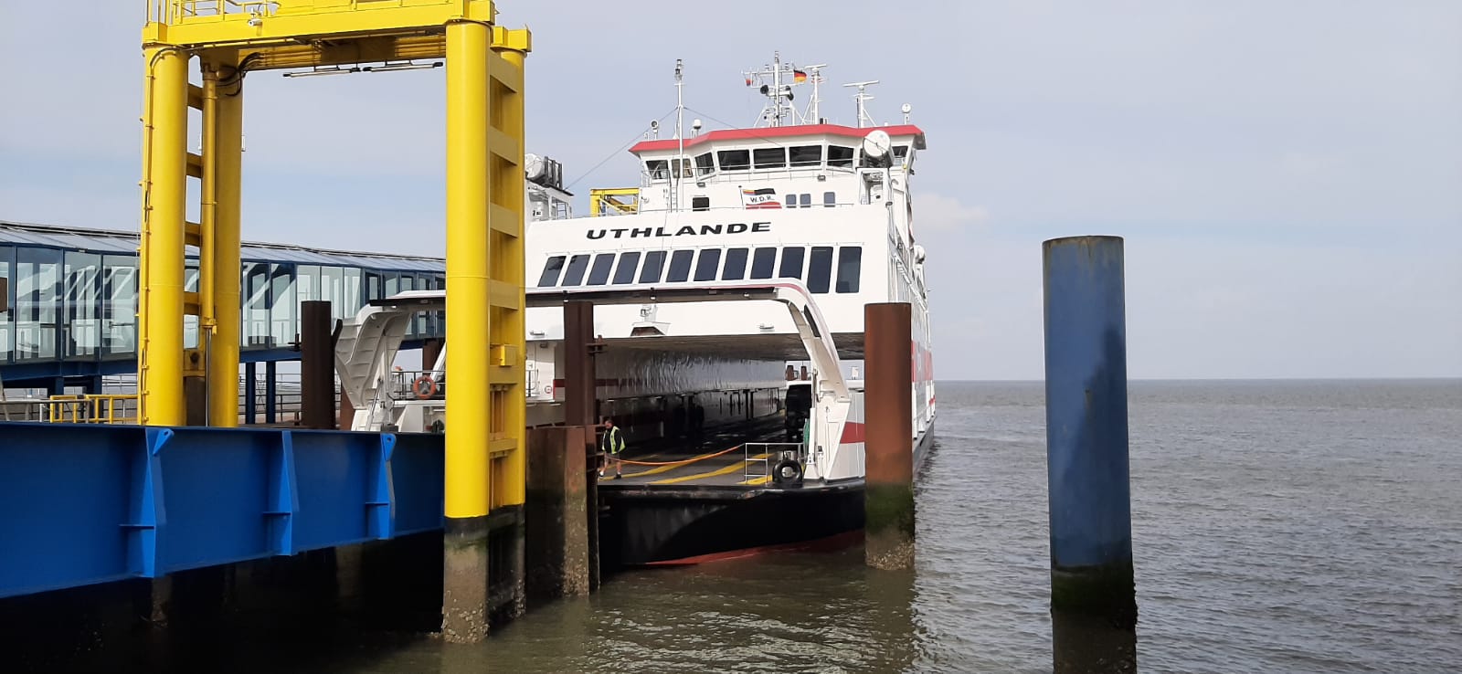 Traghetto Dagebüll Amrum al molo di Dagebüll.