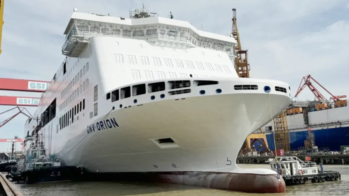 Il nuovo traghetto GNV Orion presso il cantiere navale in Cina.