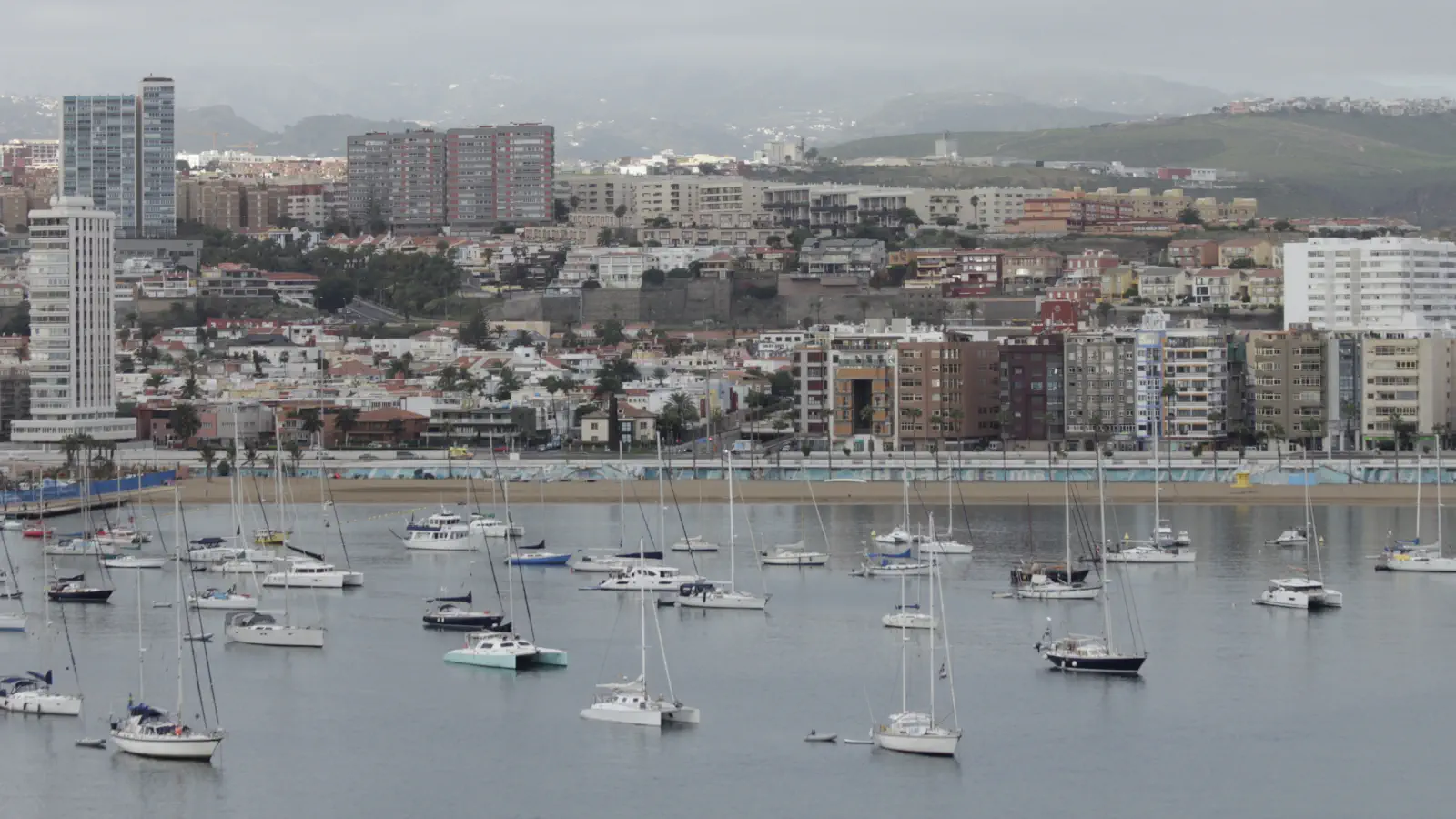 Il porto turistico di Las Palmas a Gran Canaria.