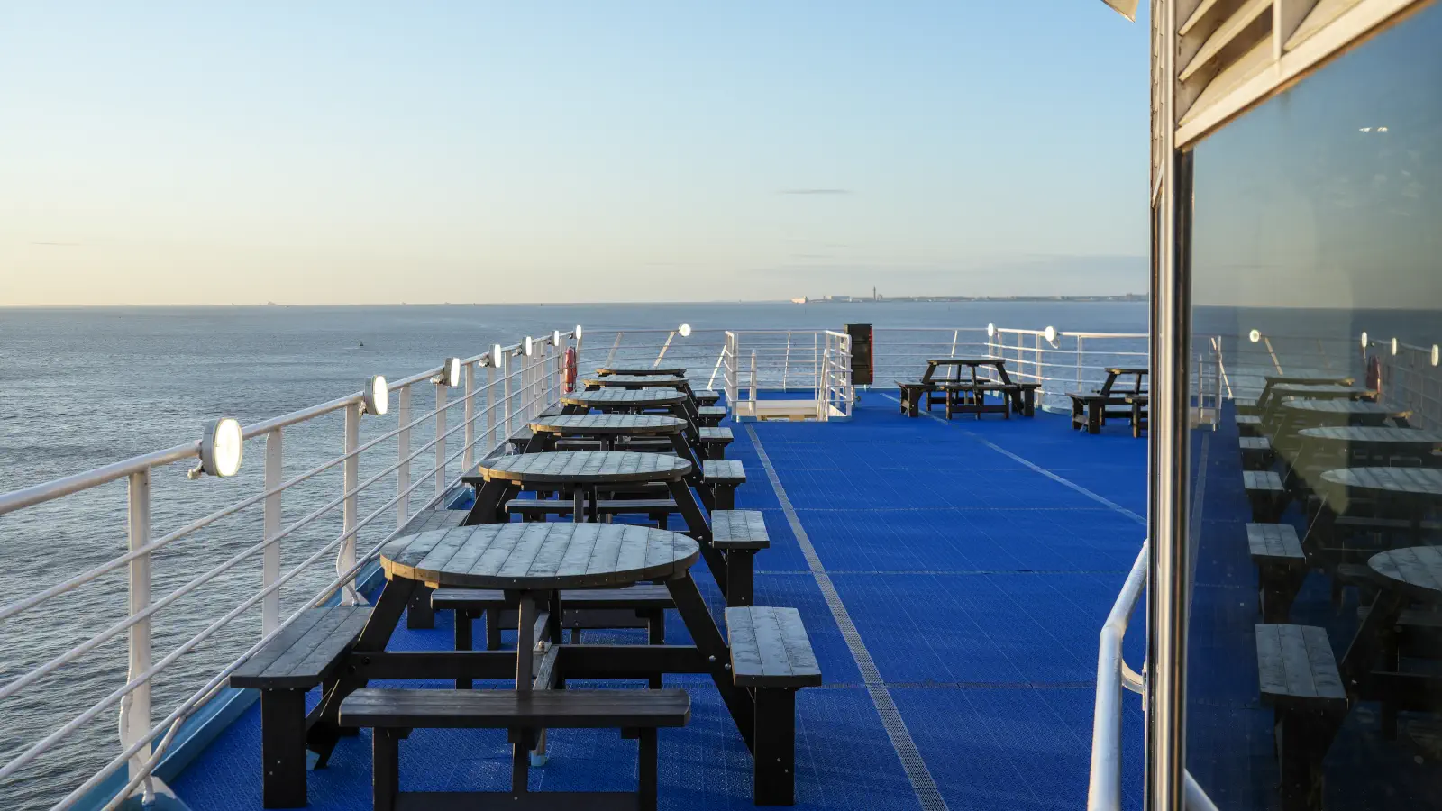 Il ponte esterno della Pride of Rotterdam.